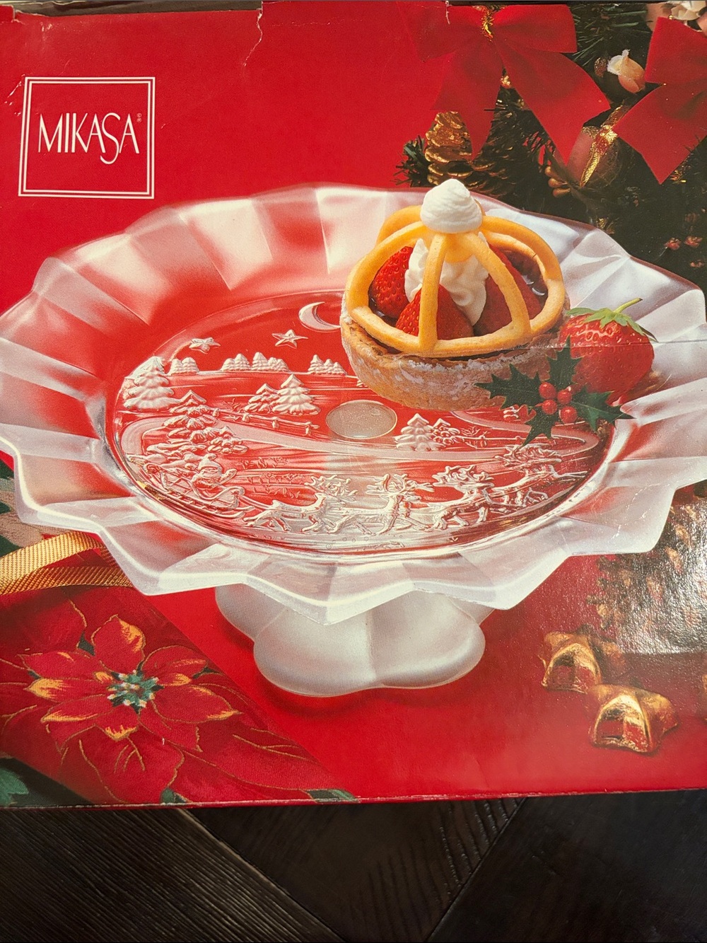 Mikasa Silent Night footed bon bon